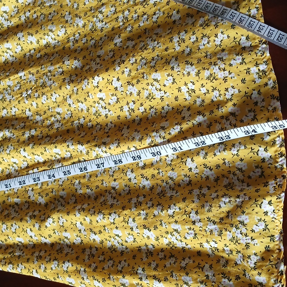 Boohoo Ditsy Floral Flared Dress - Picture 4 of 8